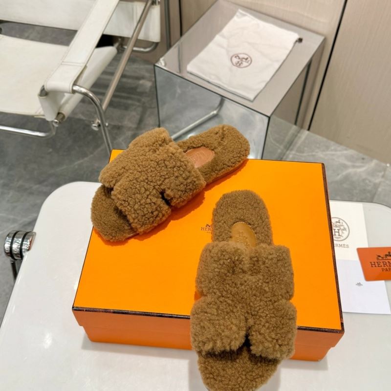 H**mes slippers